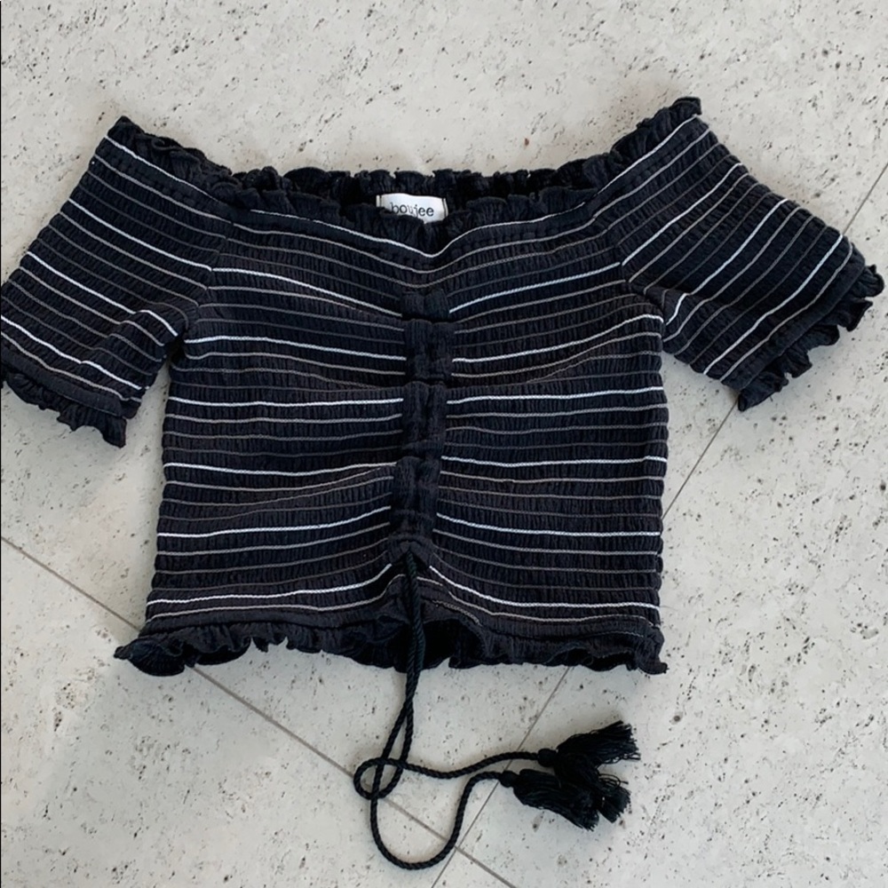 Black stretchy cropped top